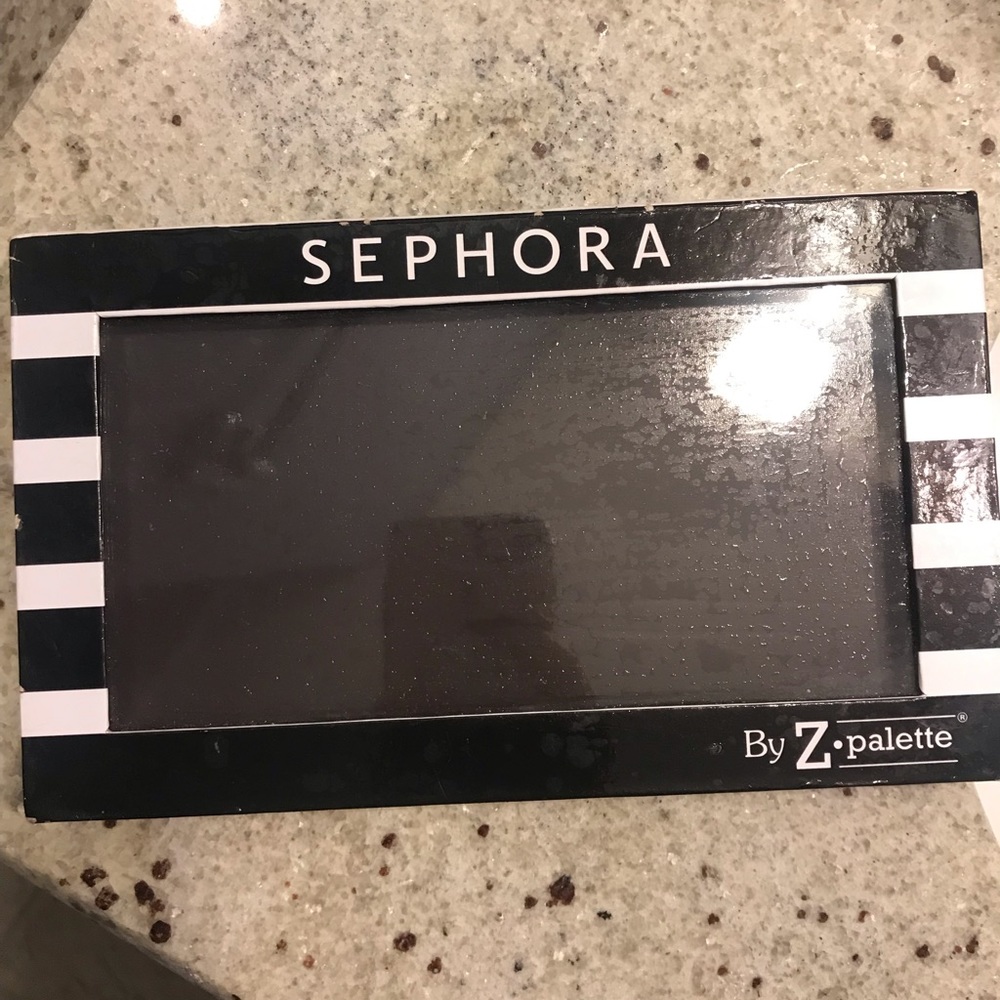 Double sided Z-pallette